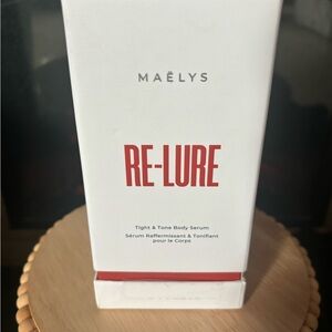 MAËLYS RE-LURE Tight & Tone Body Serum - White and Red